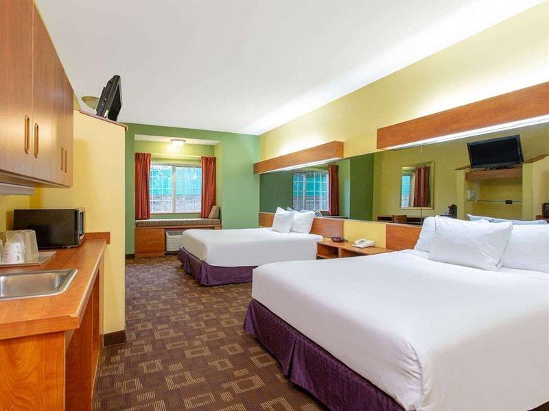 Microtel Inn & Suites By Wyndham Charlotte/Northlake Exterior foto